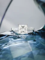 18K Lab-Grown Diamond Ring - Image 4