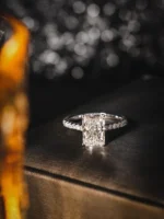 18K Lab-Grown Diamond Ring - Image 3